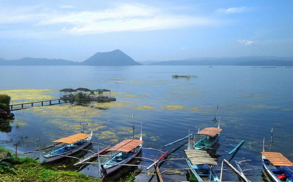 Blowing In The Wind - Lake View Apartments Tagaytay City Quarto foto